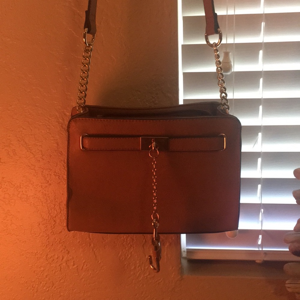 Beautiful Crossbody Purse!